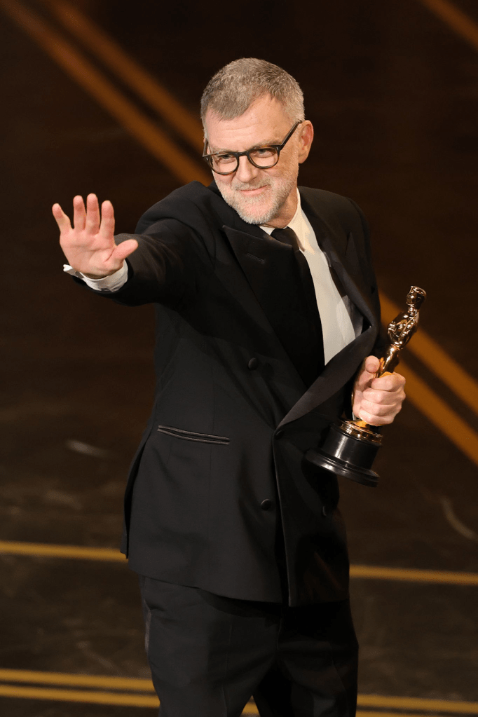 Paul Thomas Anderson wins best director